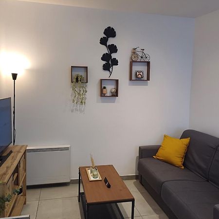 Super F2 A 5Mn Aeroport D'Orly Parking Prive Gratuit Paray-Vieille-Poste Exterior foto