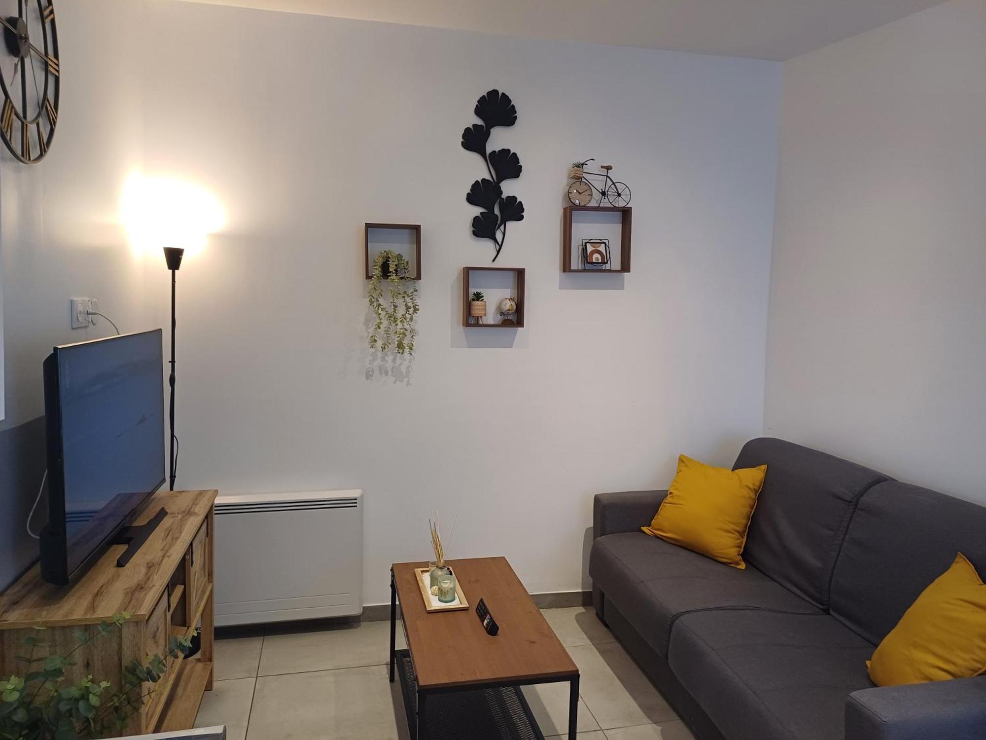 Super F2 A 5Mn Aeroport D'Orly Parking Prive Gratuit Paray-Vieille-Poste Exterior foto